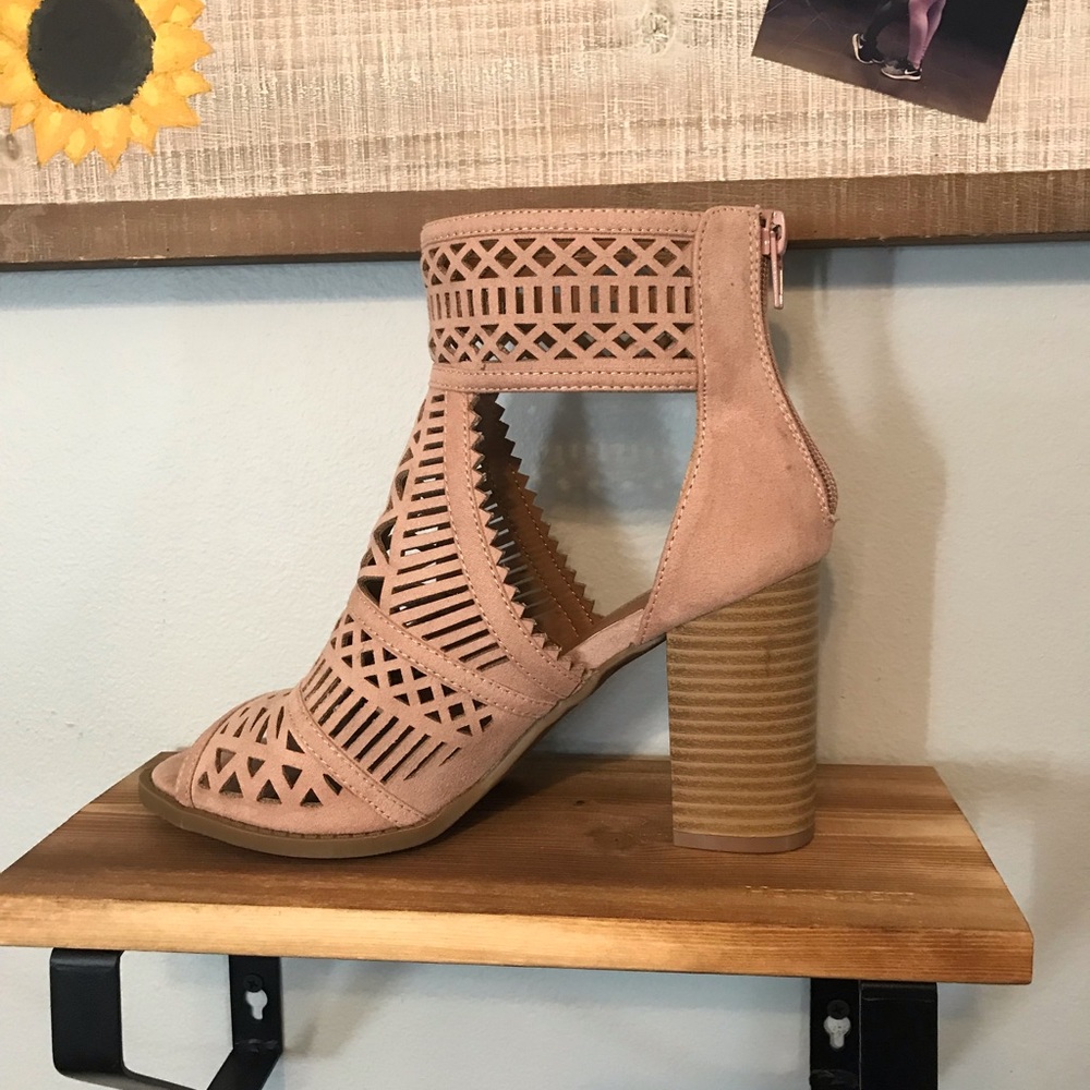 ** LAST CALL** Women’s Booties